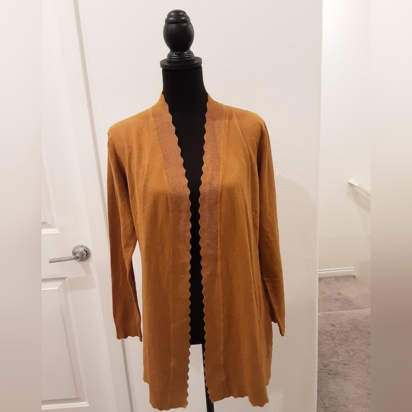 NWT Evolution Cardigan - Picture 1 of 8